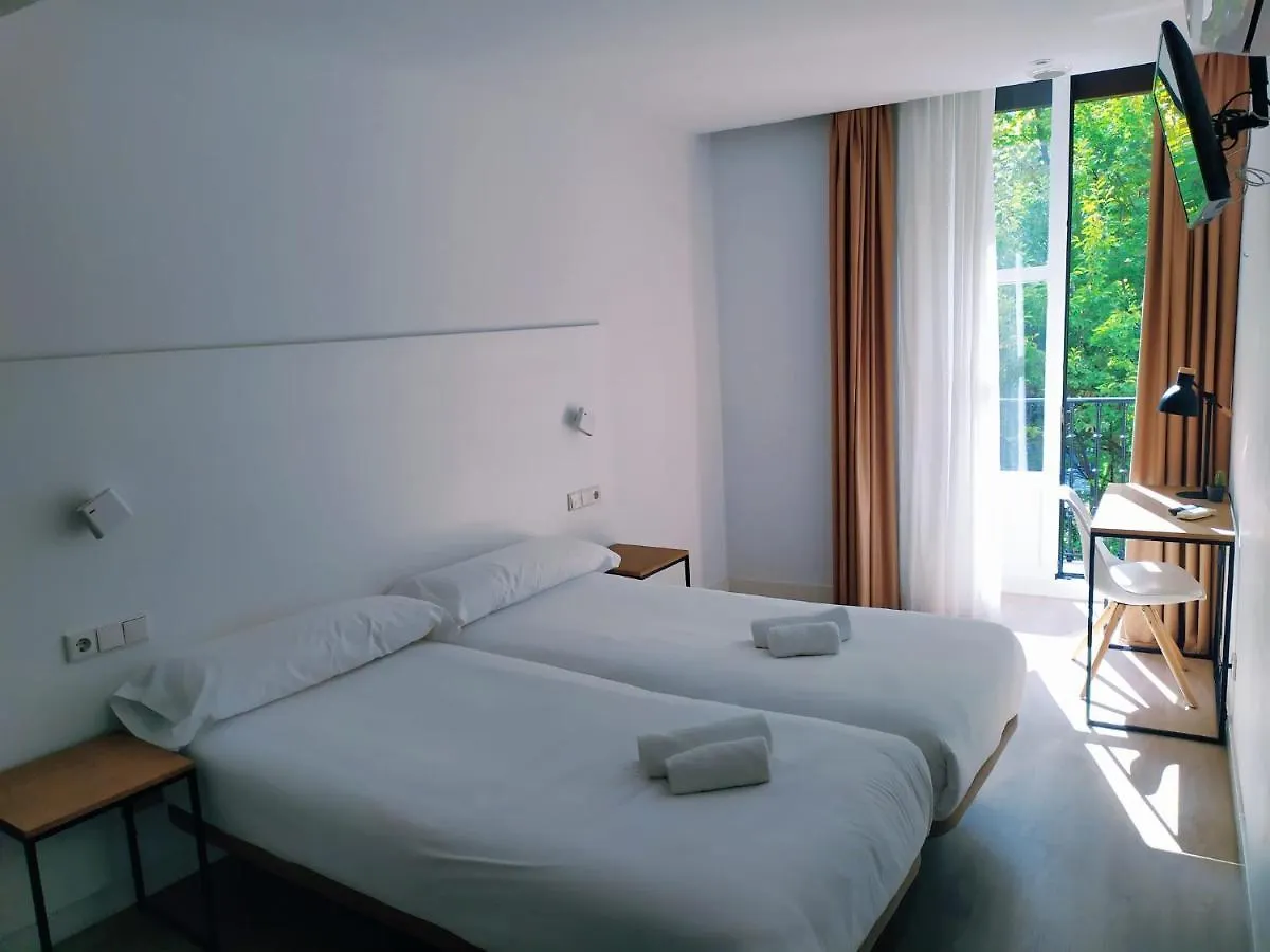 Pension Sarriegi San Sebastian 2*,  Spain